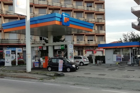 Impianto Carburanti GIUSTI FABRIZIO & C. sas – IP, con lavaggio auto, a Moncalieri